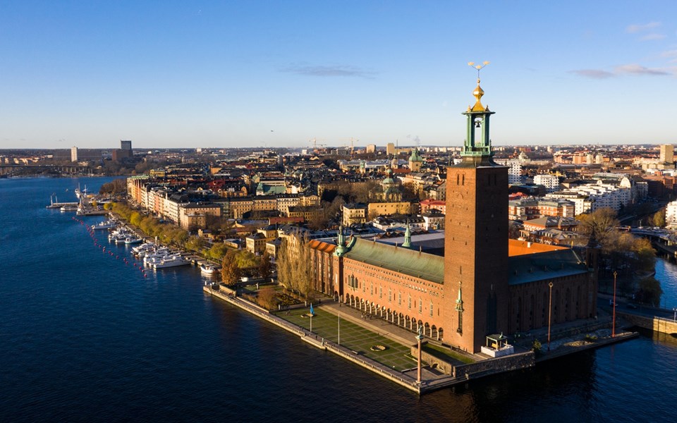 Flygfoto över Stockholms stadshus.